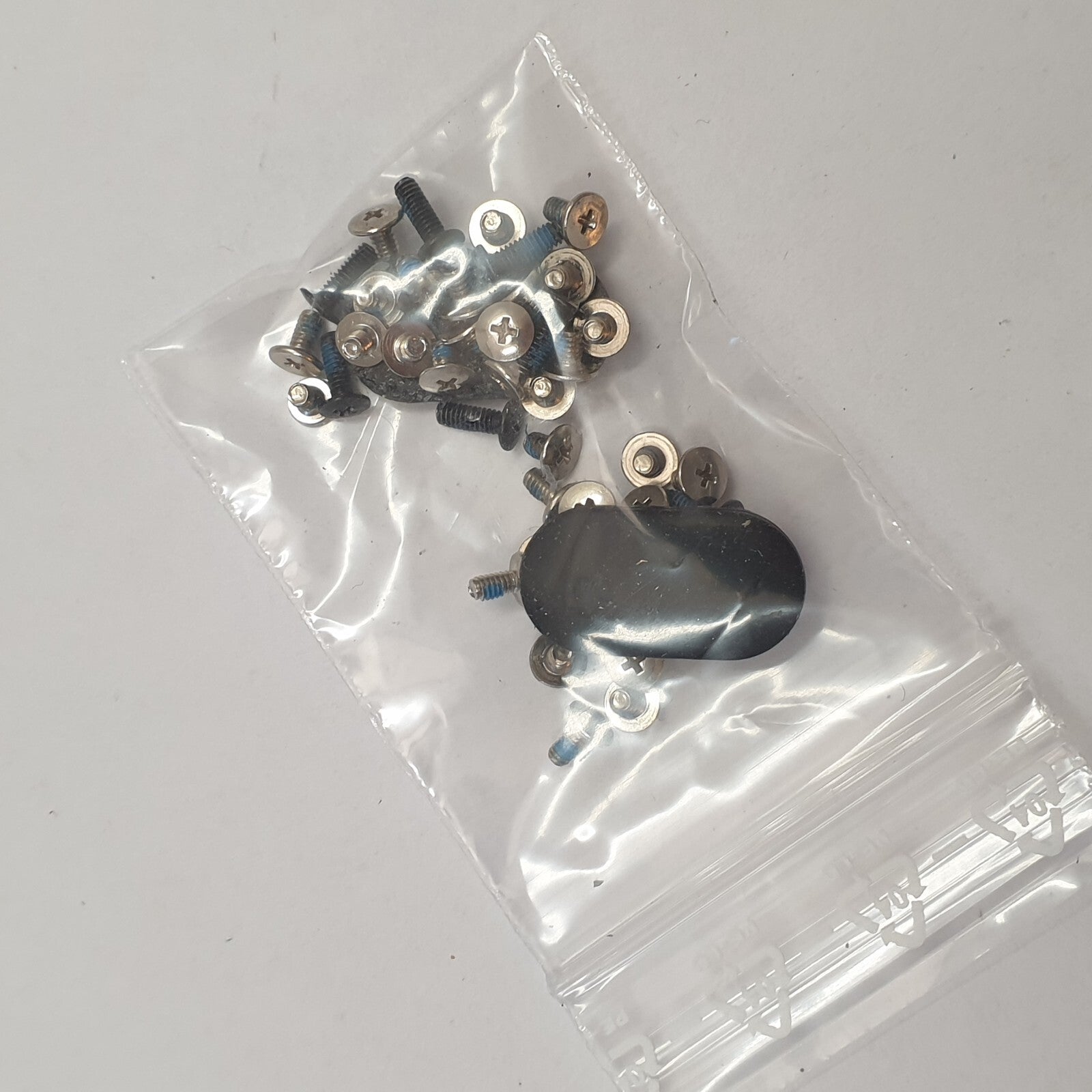 Samsung R470 NP470R5E Schraubensatz Screw Set Schrauben Ersatzteil – Bild 2