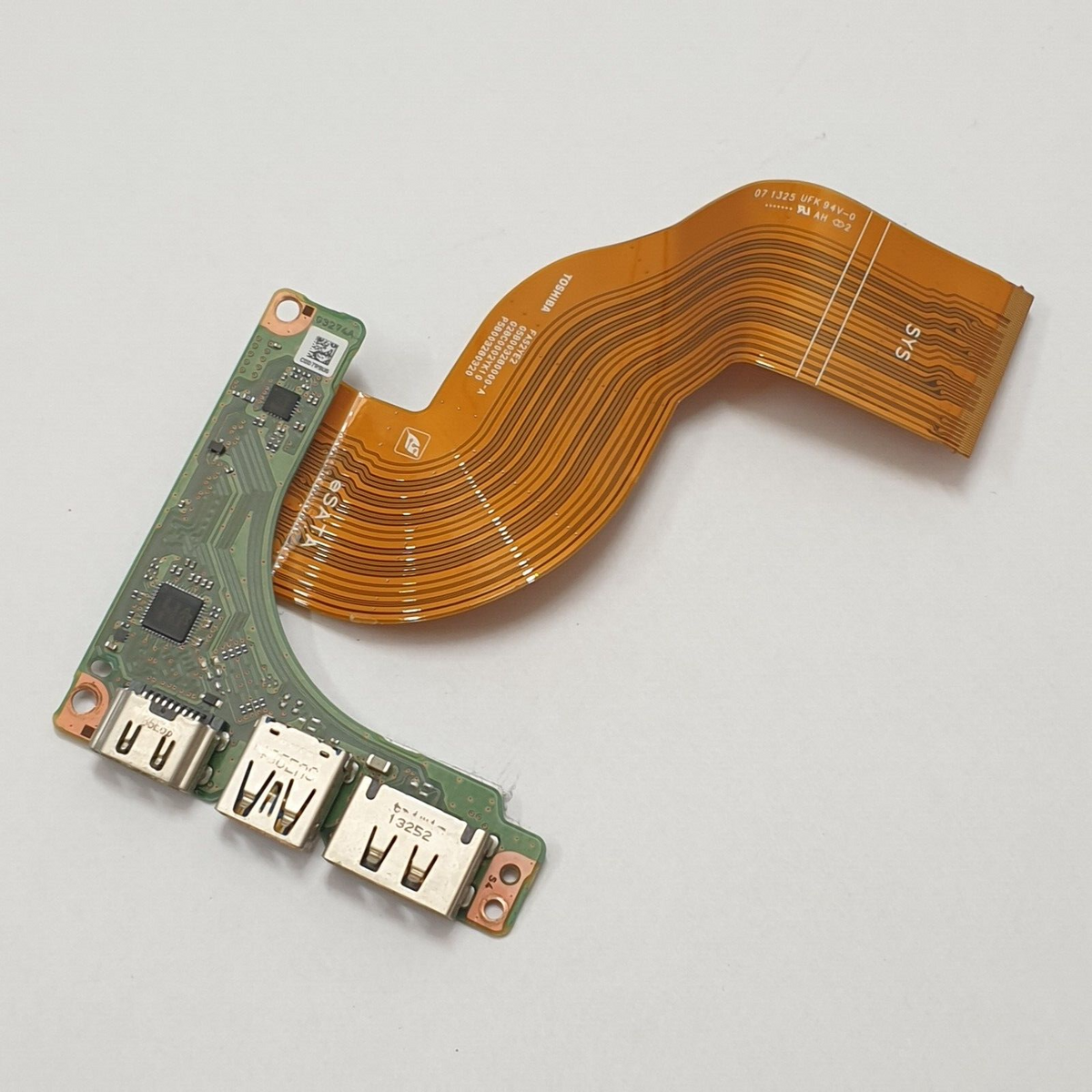 Toshiba Portege R930-1M4 USB eSATA Port R930 1M4 USB eSATA Port IO Board Platine