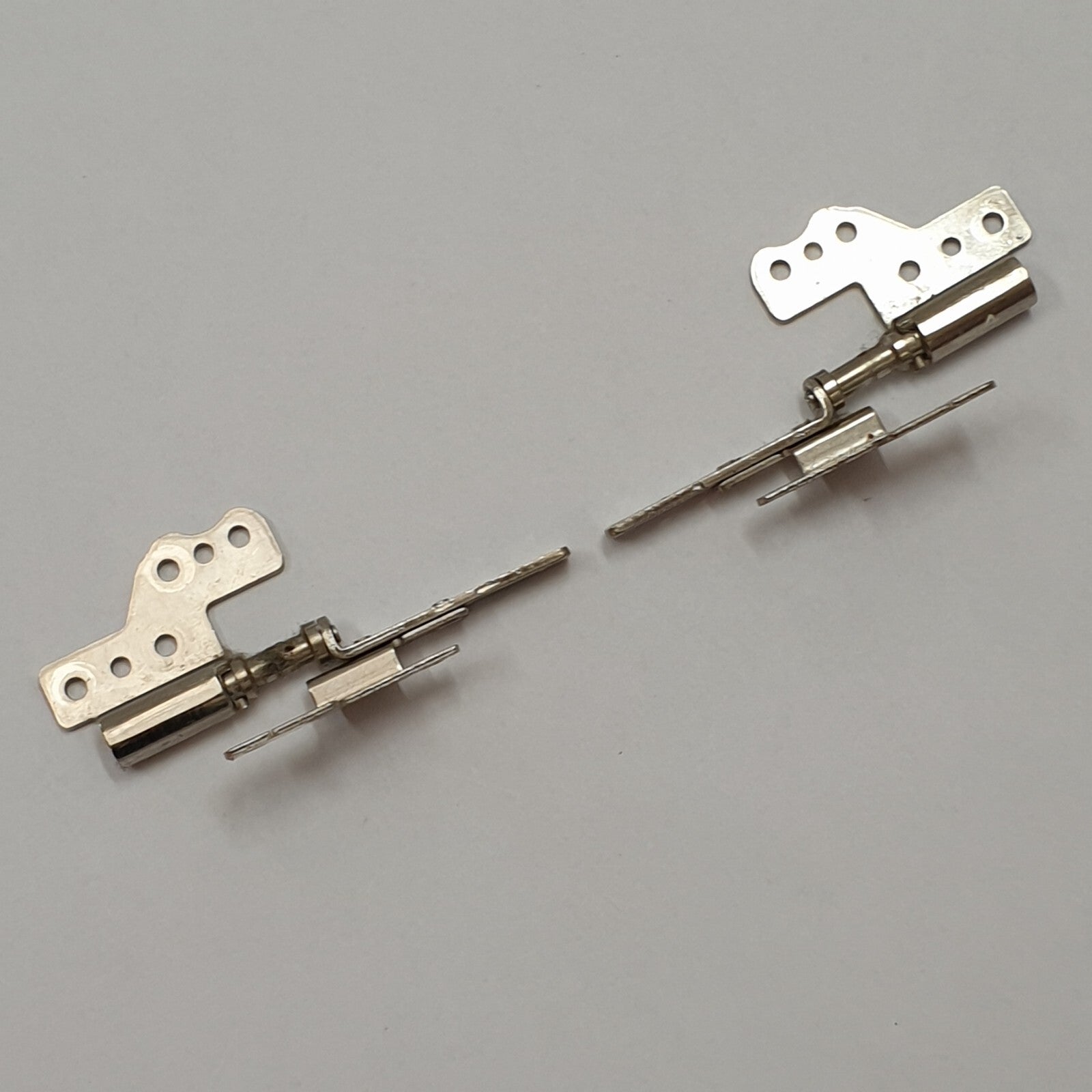 Thomson THN14B Displayscharniere Leisten L+R Links Rechts Scharniere Hinge Set L