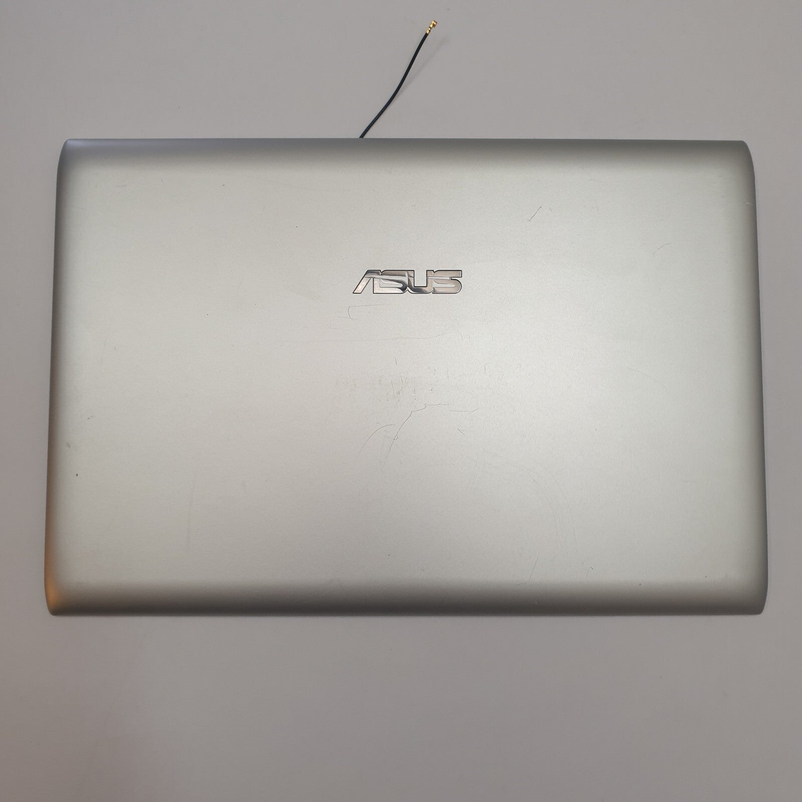 Asus Eee PC 1225B Displaygehäuse Deckel Gehäuse Top Lid LCD Cover Silber