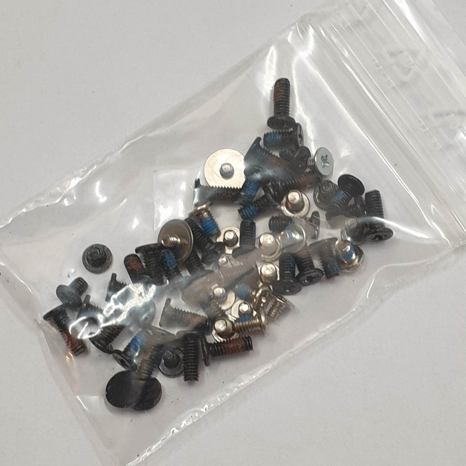 HP Pavilion 17-F Schraubensatz Screw Set Schrauben Ersatzteil