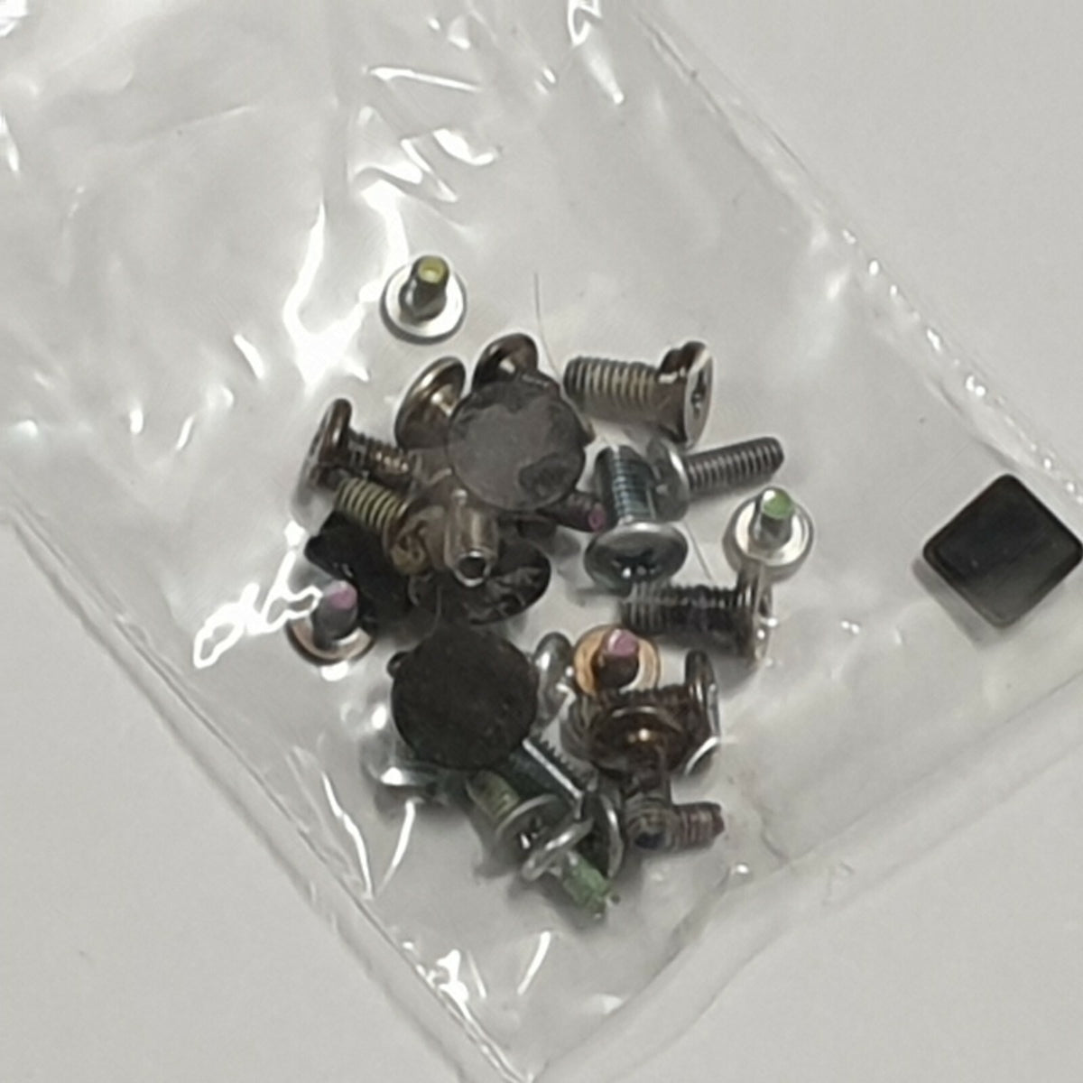 Toshiba Satellite Pro R950 Schraubensatz Screw Set Schrauben Ersatzteil