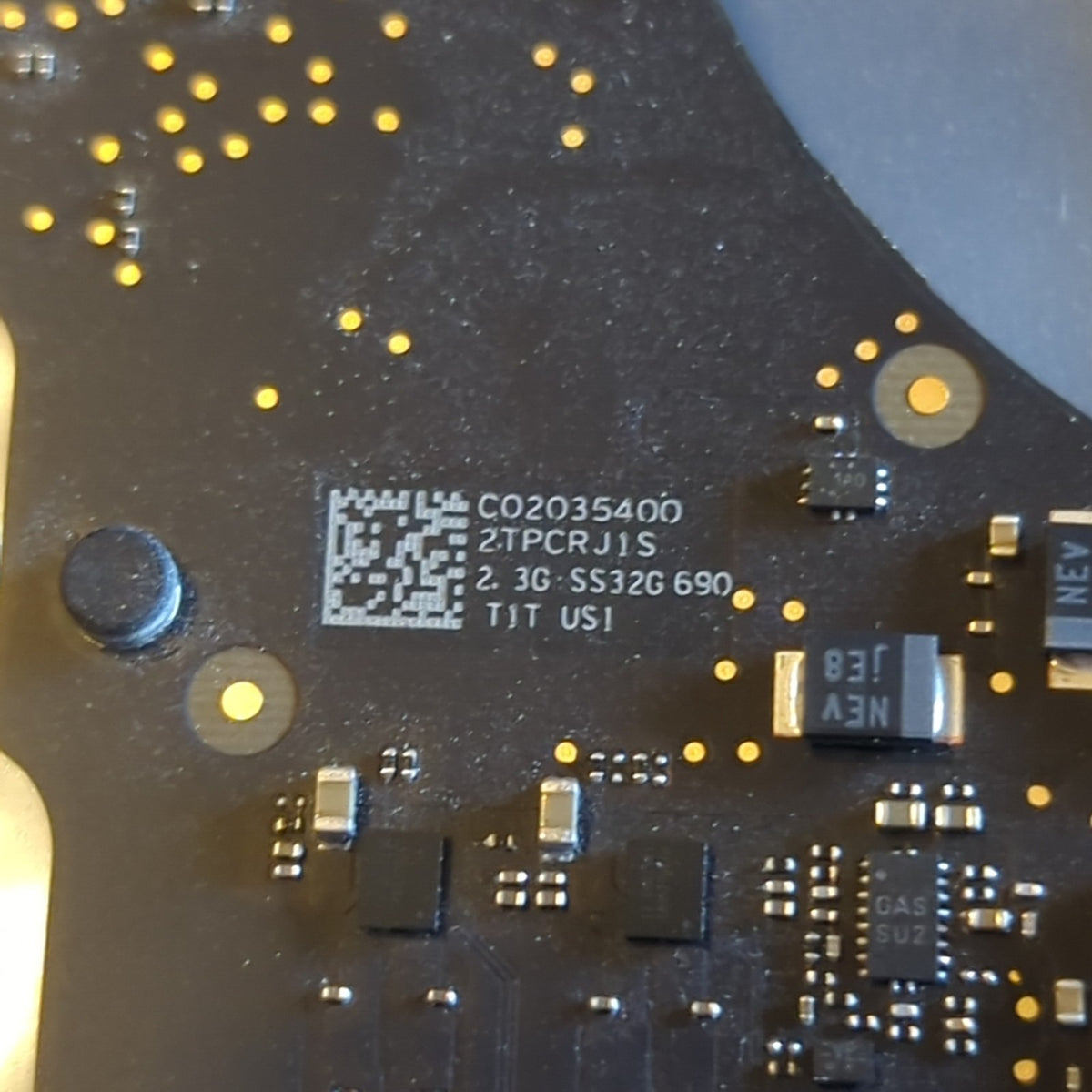 Apple MacBook Pro 13 A2251 Logic Board CPU i7-1068NG7 32 GB Touch-ID Mainboard