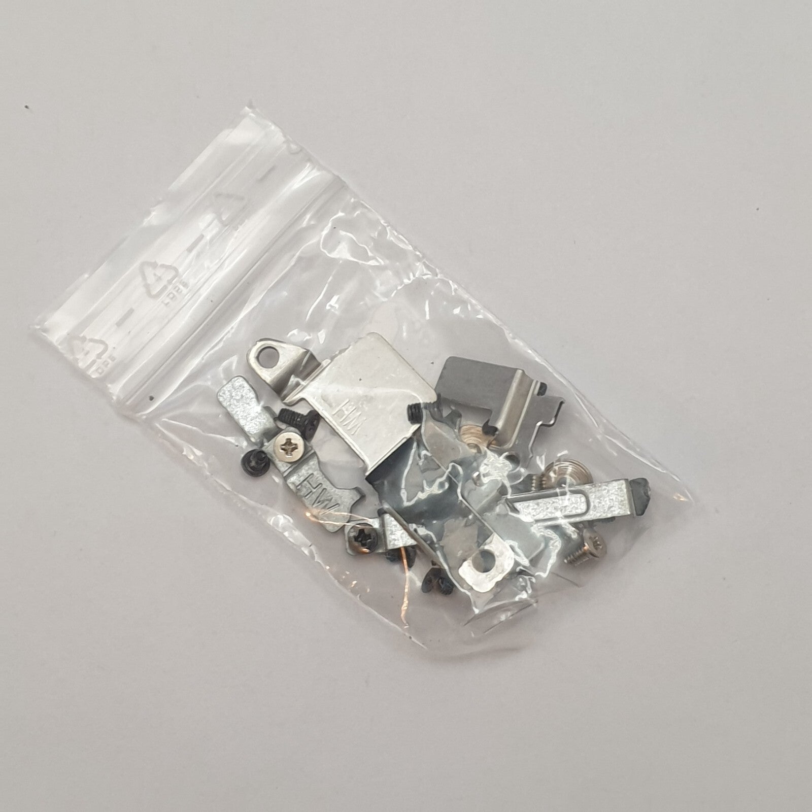 Dell Latitude 5310 2 in 1 Schraubensatz Screw Set – Bild 2