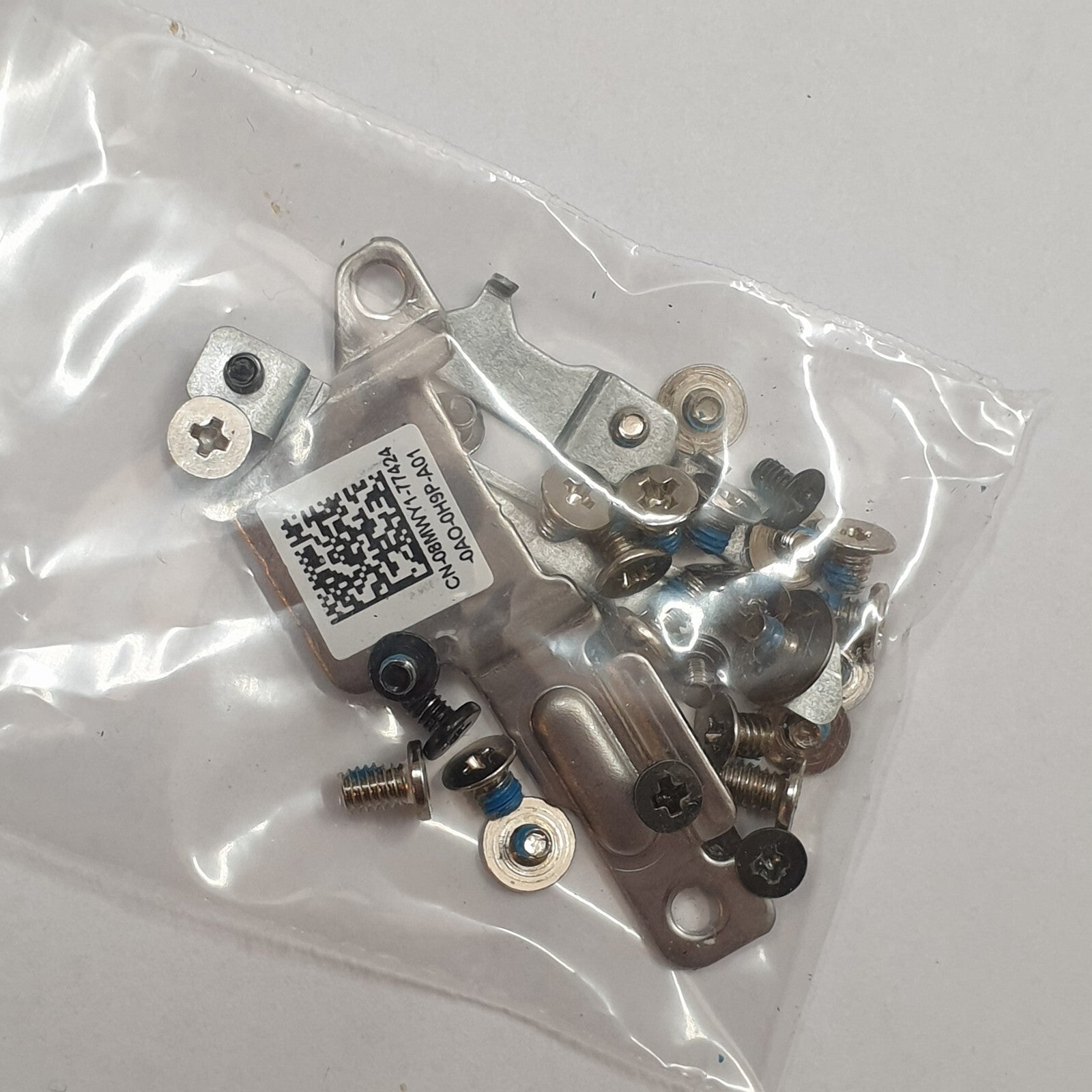 Dell Latitude 5310 Scharnier Halterung Schraubensatz Bracket Screw Set – Bild 2