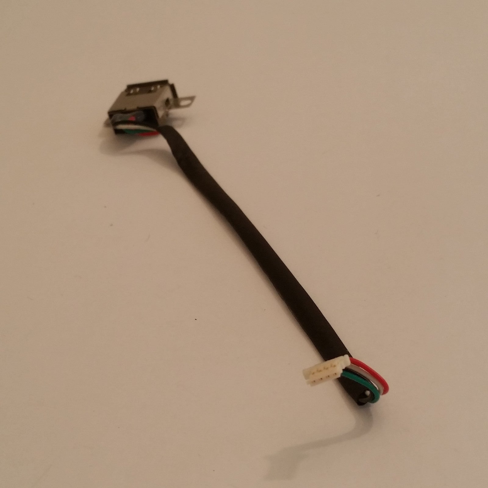 Dell Studio 1558 USB Port mit Dell Studio 1558 USB Port Buchse Anschluss Kabel – Bild 2