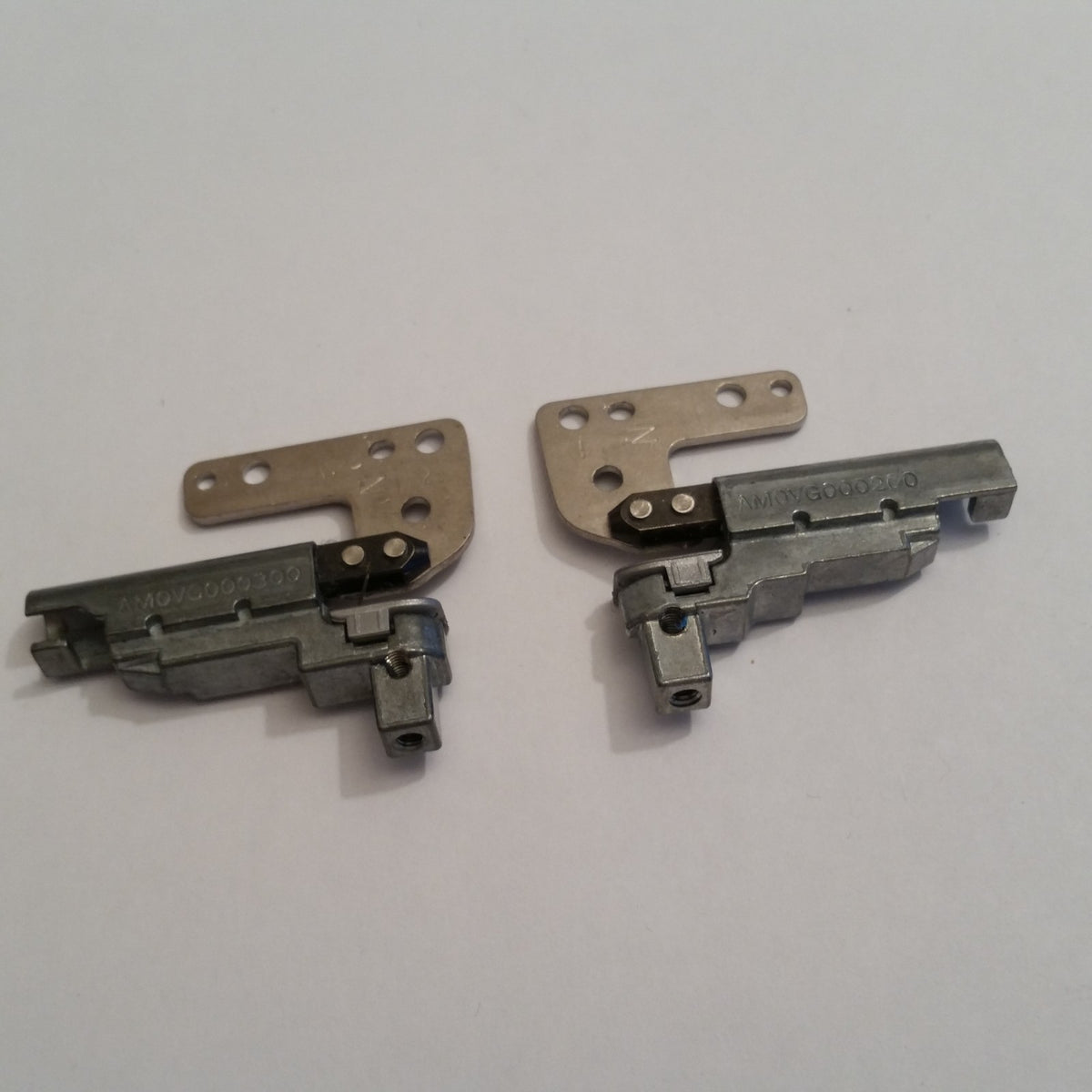 Dell Latitude E6440 Displayscharniere L & R Scharnier Set Hinge Set