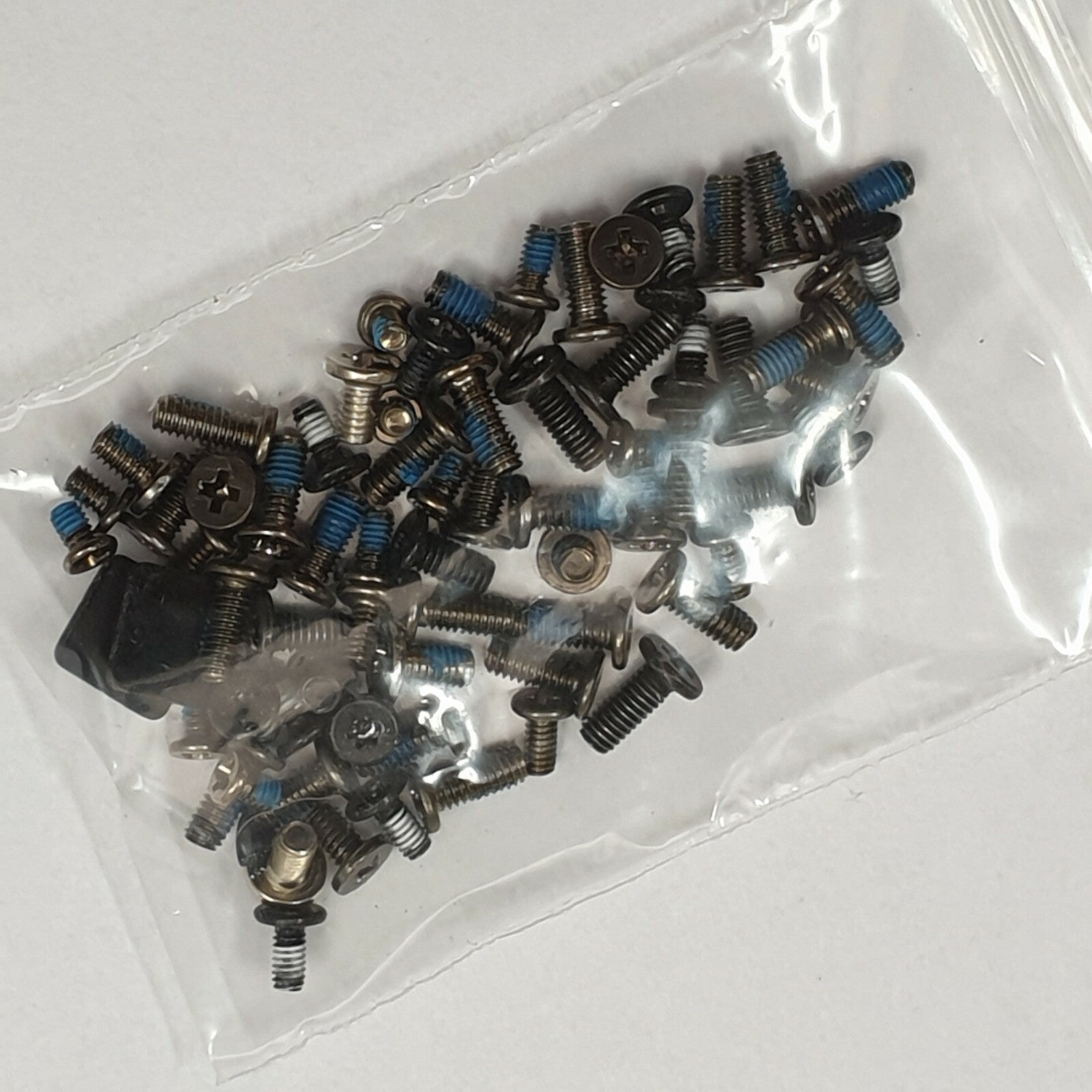 Fujitsu LifeBook NH532 Schraubensatz Schrauben Screw Set Laptop Notebook – Bild 2