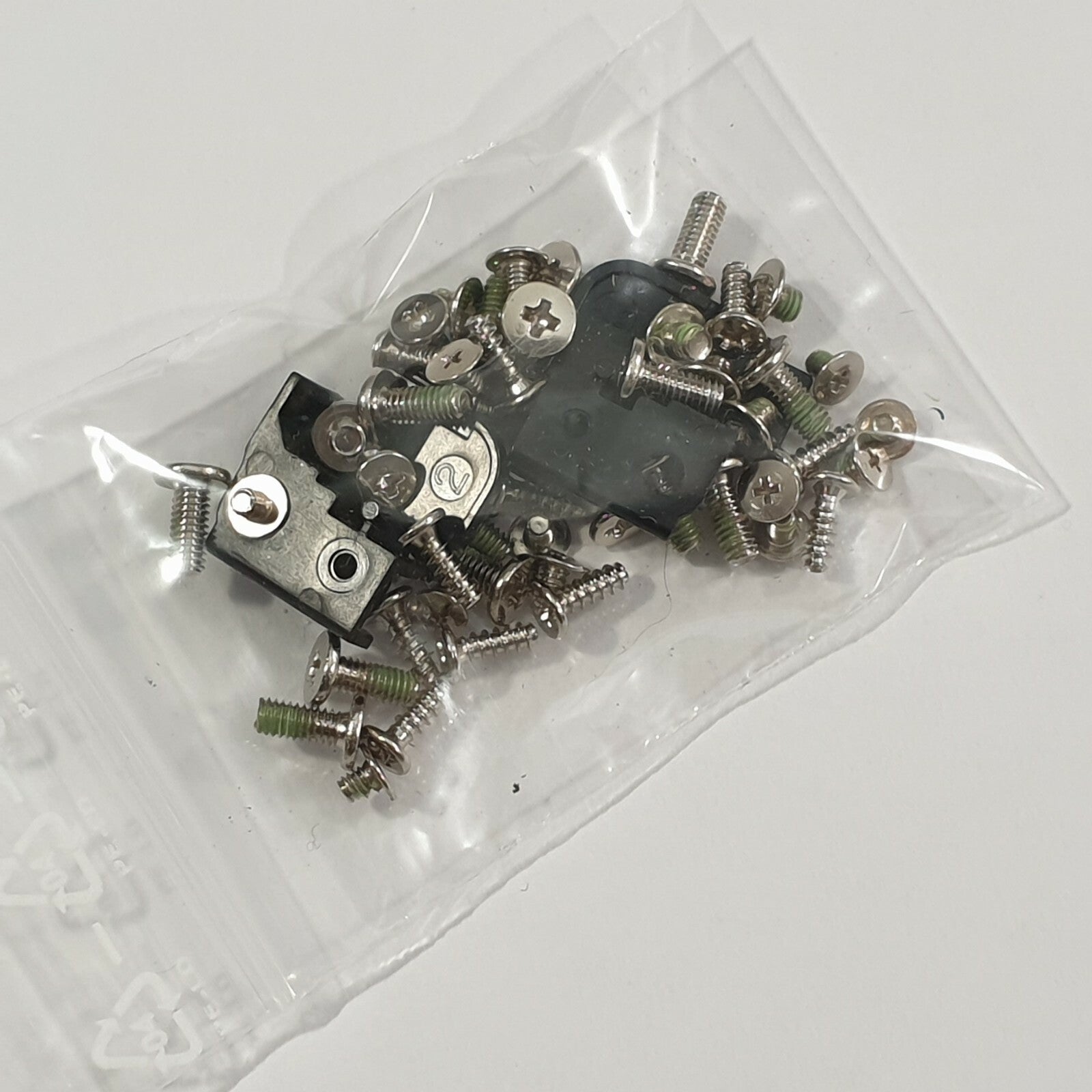 Fujitsu LifeBook E756 Schraubensatz Screw Set Schrauben Gehäuse – Bild 2