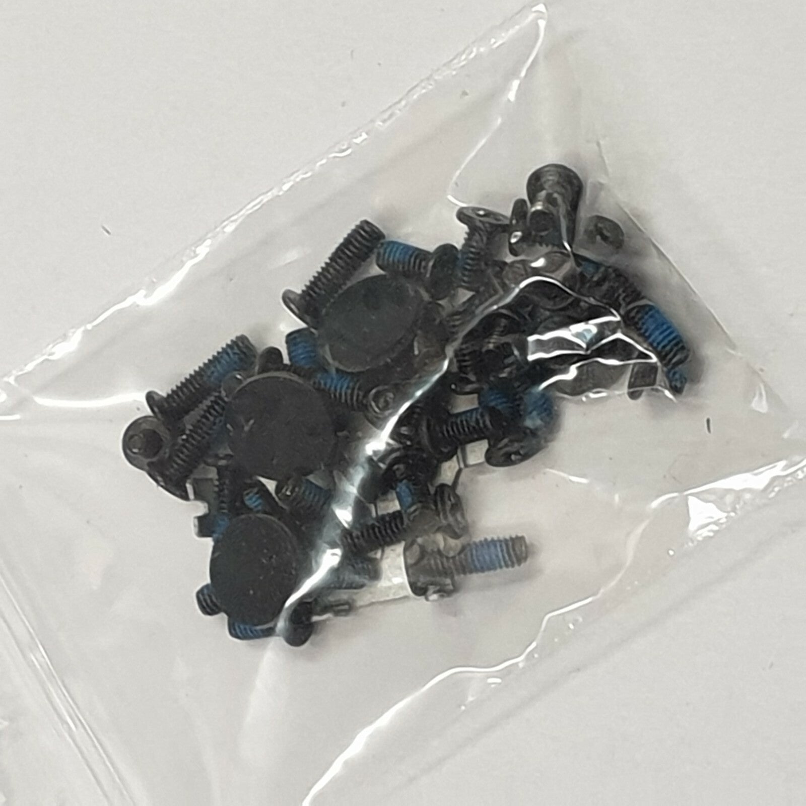 Dell Vostro 3700 Schraubensatz Screw Set Schrauben Laptop Notebook – Bild 2