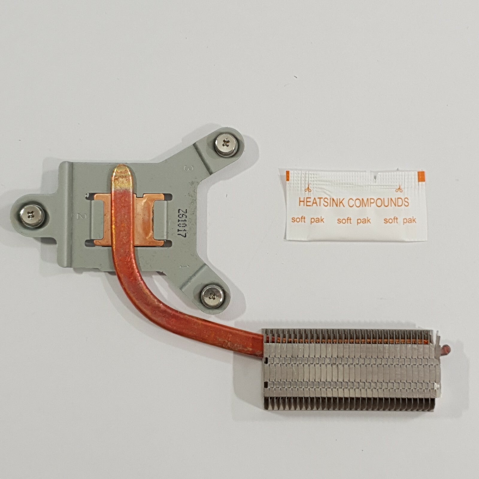 Fujitsu LifeBook E736 Kühler Heatsink mit Wärmeleitpaste