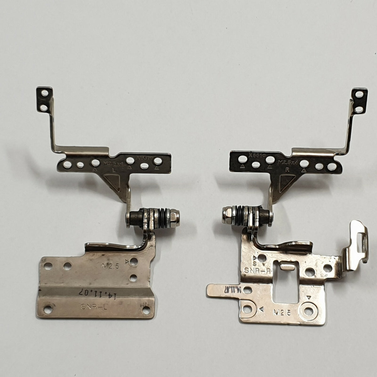 ASUS X551M Displayscharniere Leisten L+R Scharnier Set L+R Laptop Notebook Hinge