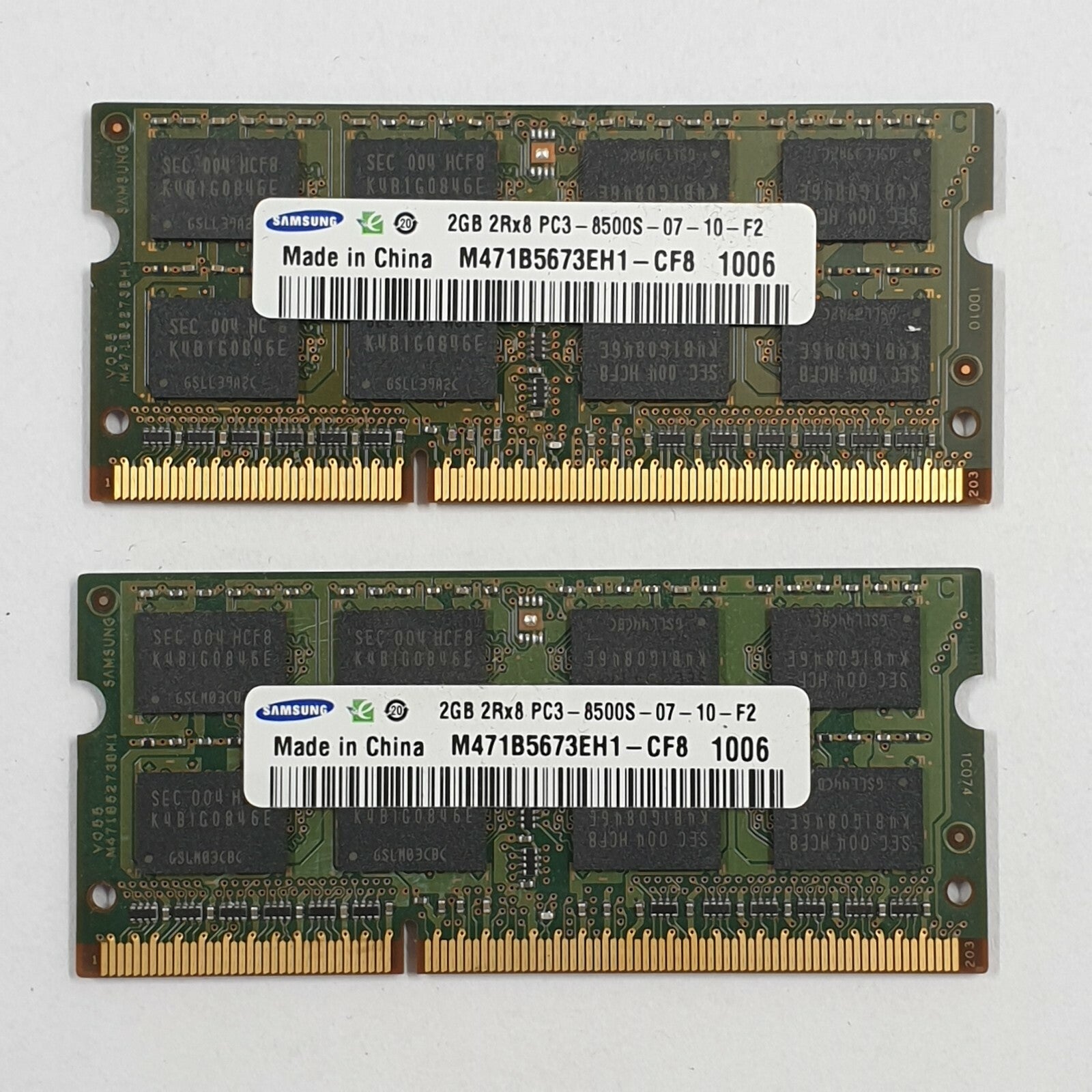 Toshiba Satellite U500 -- 4GB Samsung 4GB DDR3 1066 SODIMM RAM 1x2GB Laptop