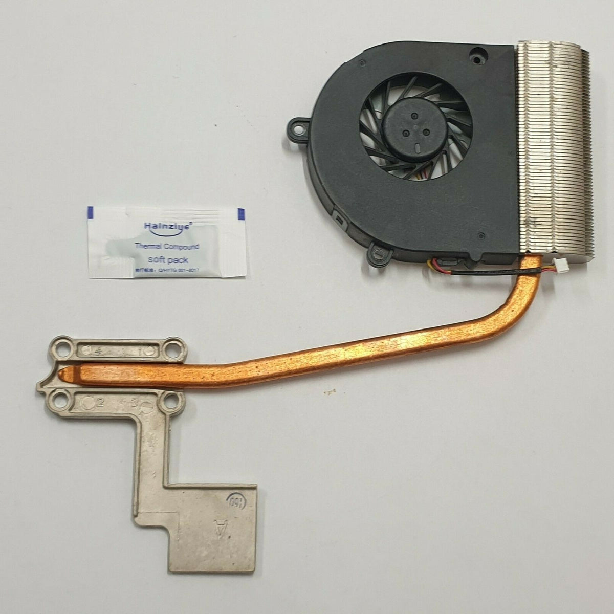 Toshiba Satellite C660D-1D3 Kühler Heatsink mit Lüfter Fan Wärmeleitpaste