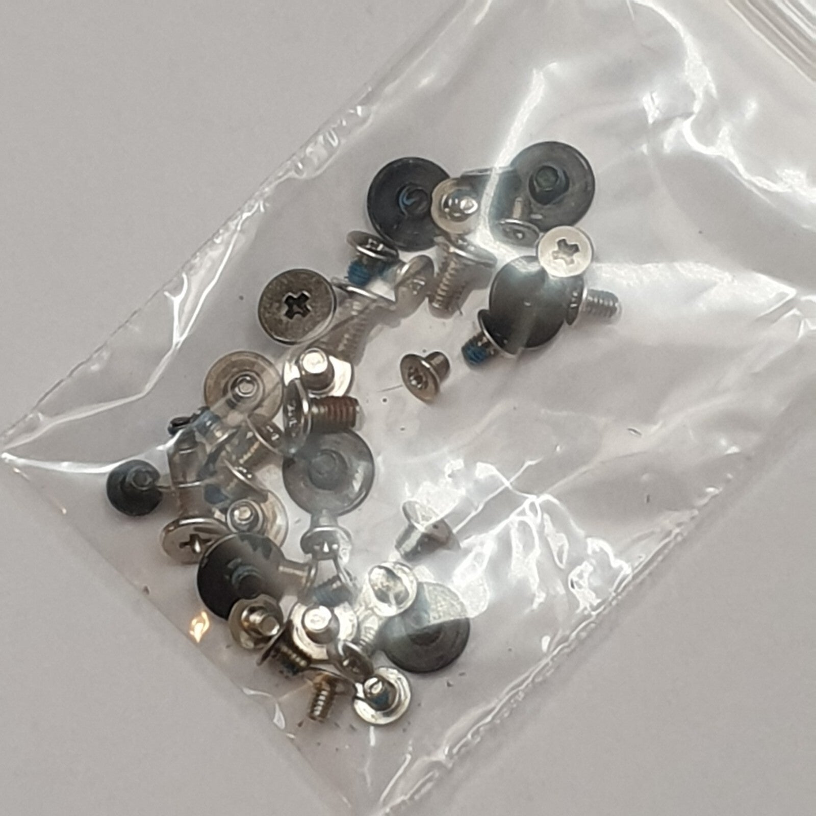 Lenovo ThinkPad L480 Schraubensatz Screw Set Schrauben Gehäuse