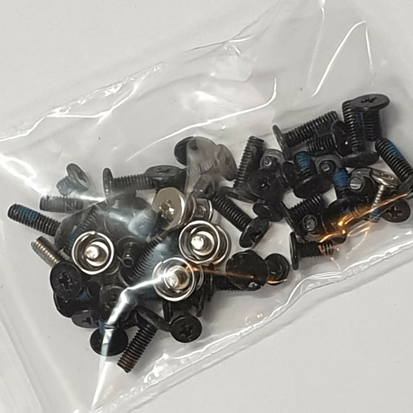 Packard Bell Easynote TK81 Schraubensatz Screw Set Schrauben Gehäuse – Bild 2