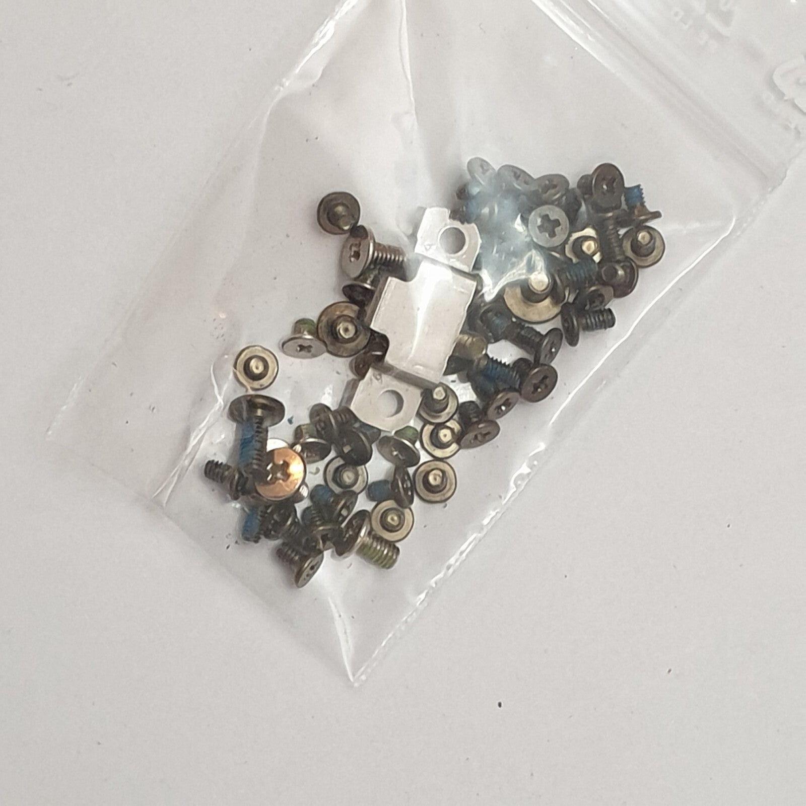 Fujitsu Lifebook U937 Schraubensatz Schrauben Screw Set – Bild 2