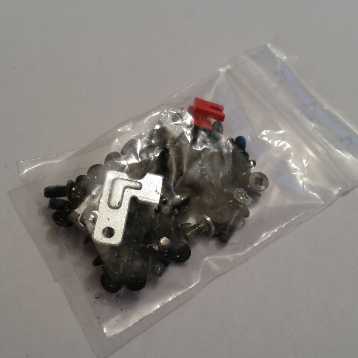 Dell Latitude E6440 Schraubensatz Schrauben Screw Set Gehäuse Schrauben