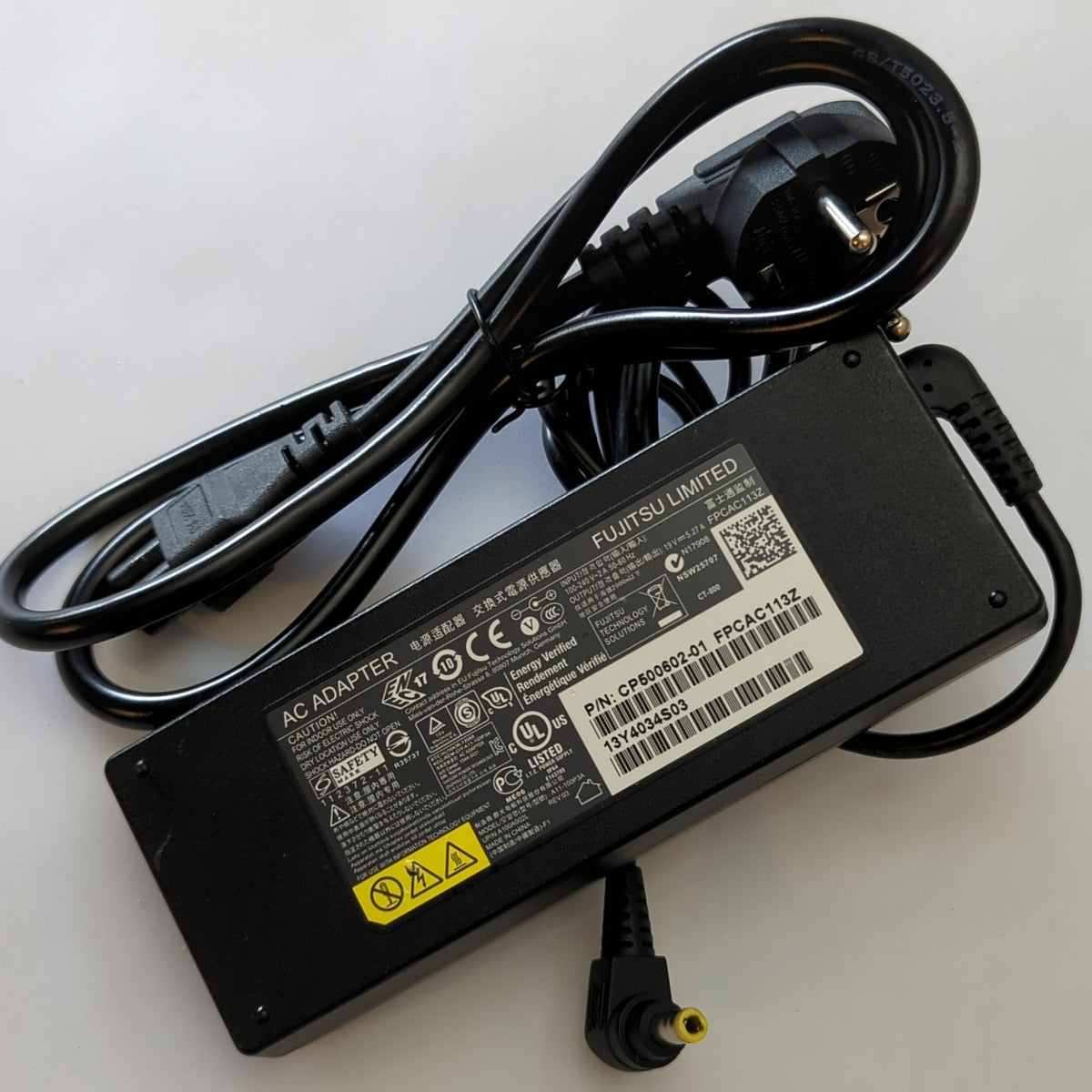 Original Fujitsu LifeBook Netzteil 100W Ladegerät 100W 5,5x2,5mm
