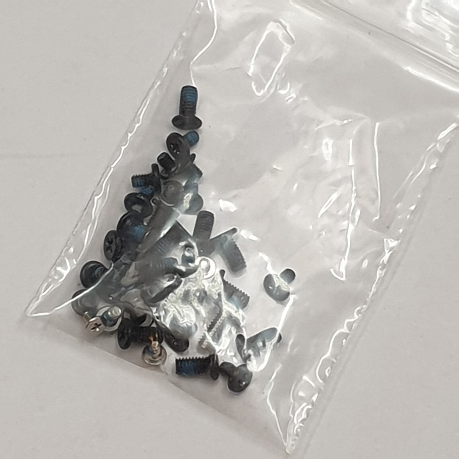 Dell Latitude 3330 Schraubensatz Screw Set Schrauben Gehäuse Ersatzteile
