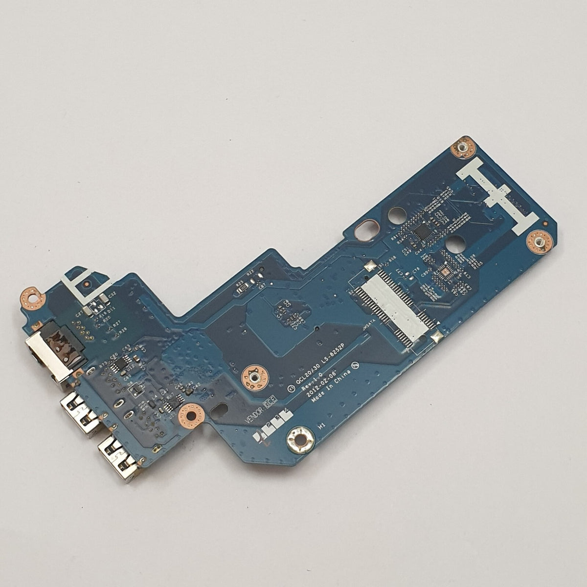 Dell Vostro 3560 USB LAN Board I/O Platine USB Anschluss