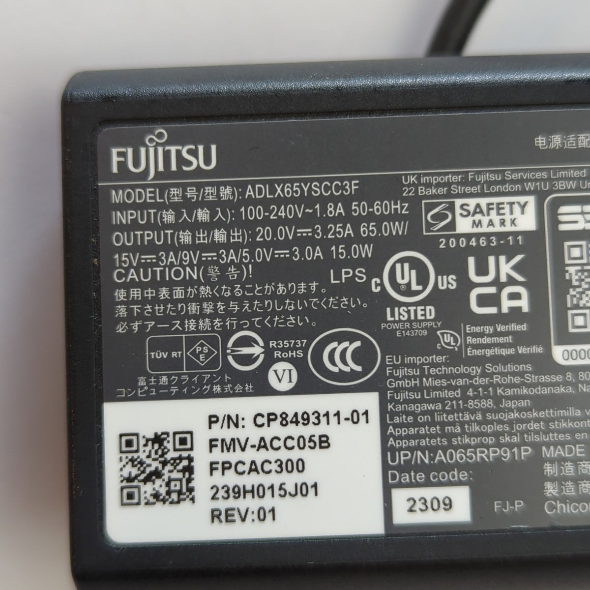 Original Fujitsu 65W USB-C Netzteil Ladegerät LifeBook Stylistic inkl. Netzkabel