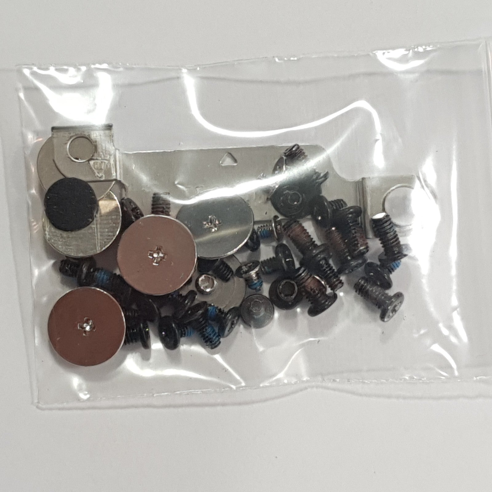 Dell Latitude 3350 Schraubensatz Schrauben Set Screw Set – Bild 2