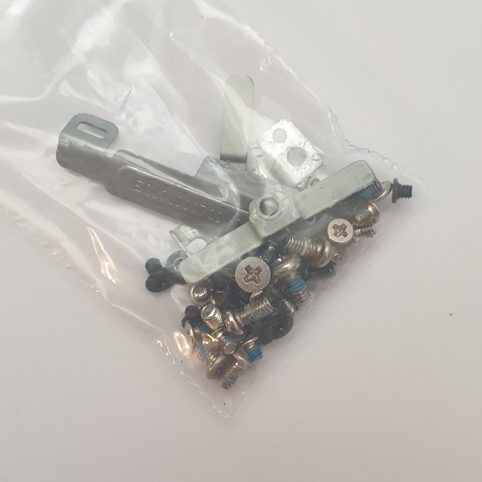 Dell Latitude 7490 Schraubensatz Screw Set Gehäuse Schrauben