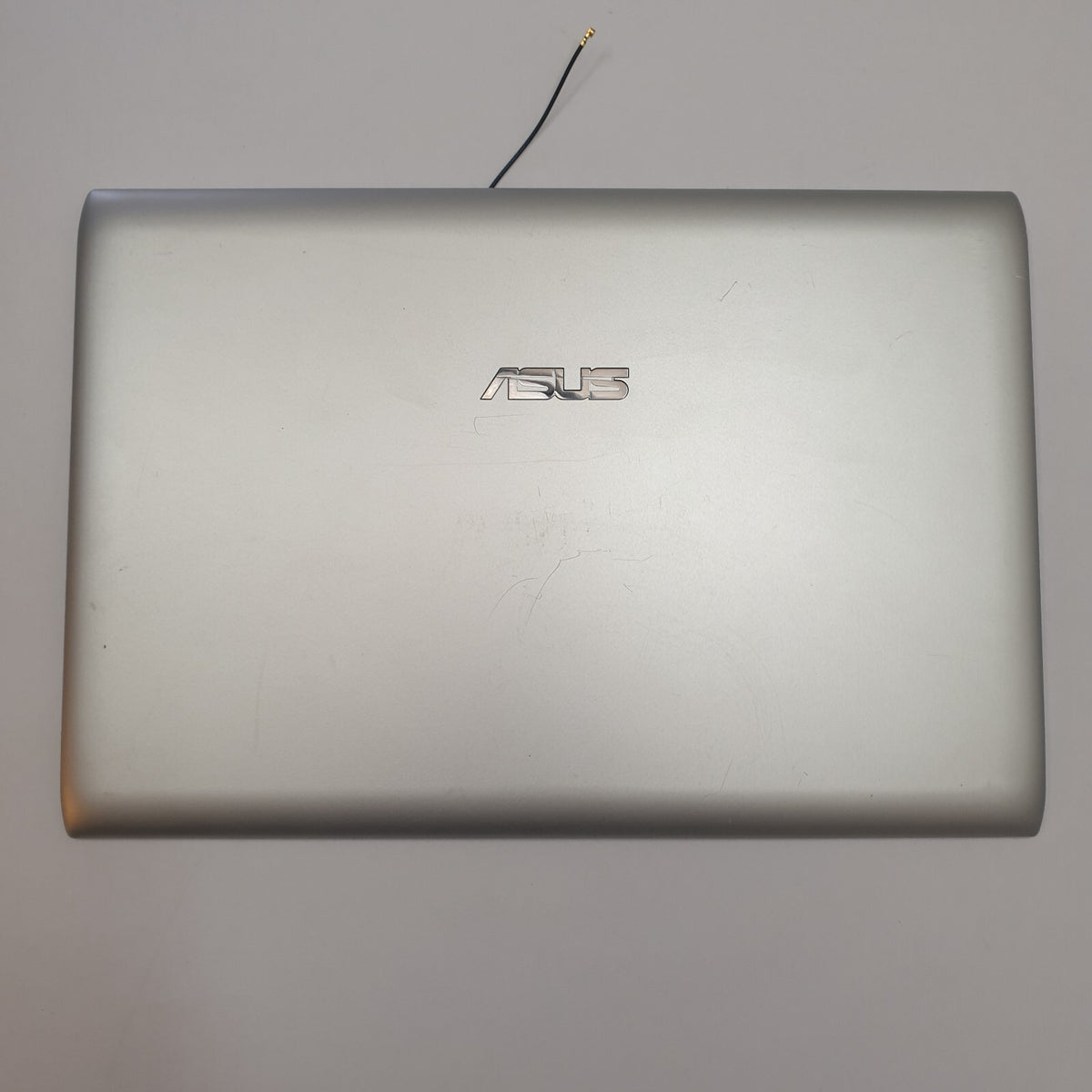 Asus Eee PC 1225B Displaygehäuse Deckel Gehäuse Top Lid LCD Cover Silber