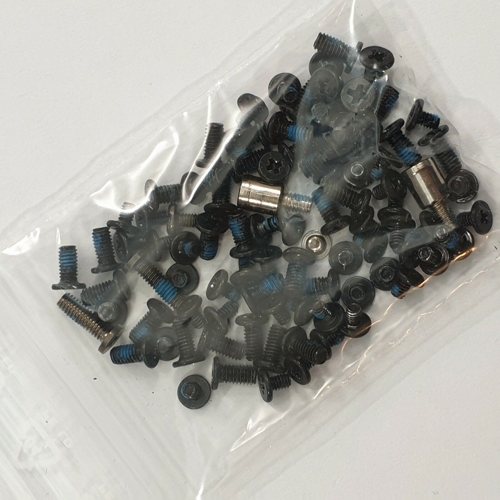 Dell Precision M4700 Schraubensatz Screw Set Schrauben Gehäuse Ersatzteile – Bild 2