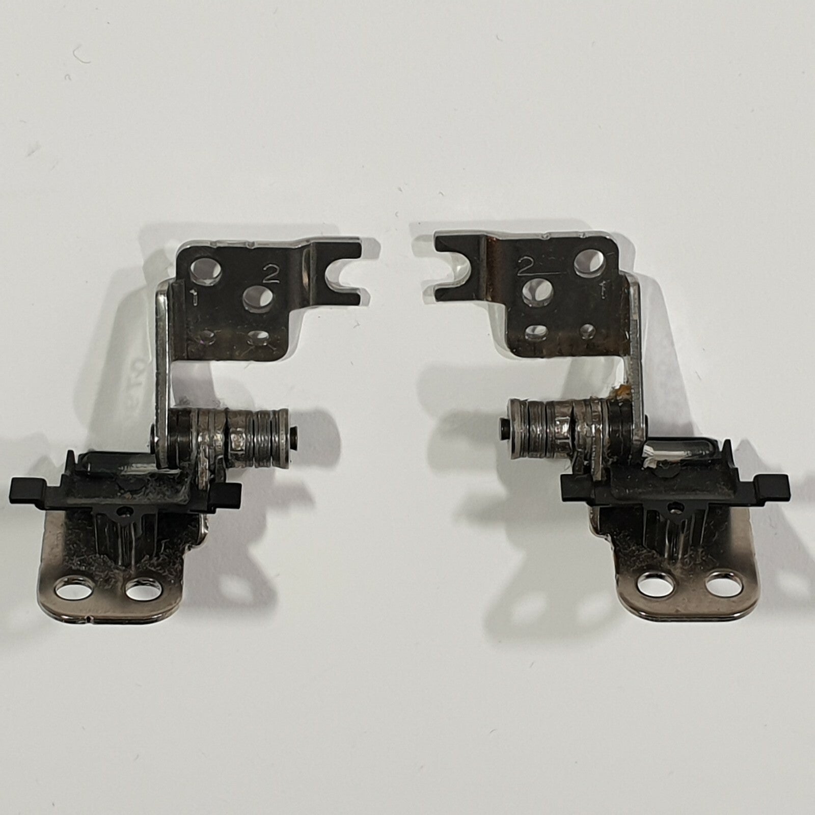 Fujitsu Lifebook P702 Displayscharniere L+R Scharnier Set Display Hinge