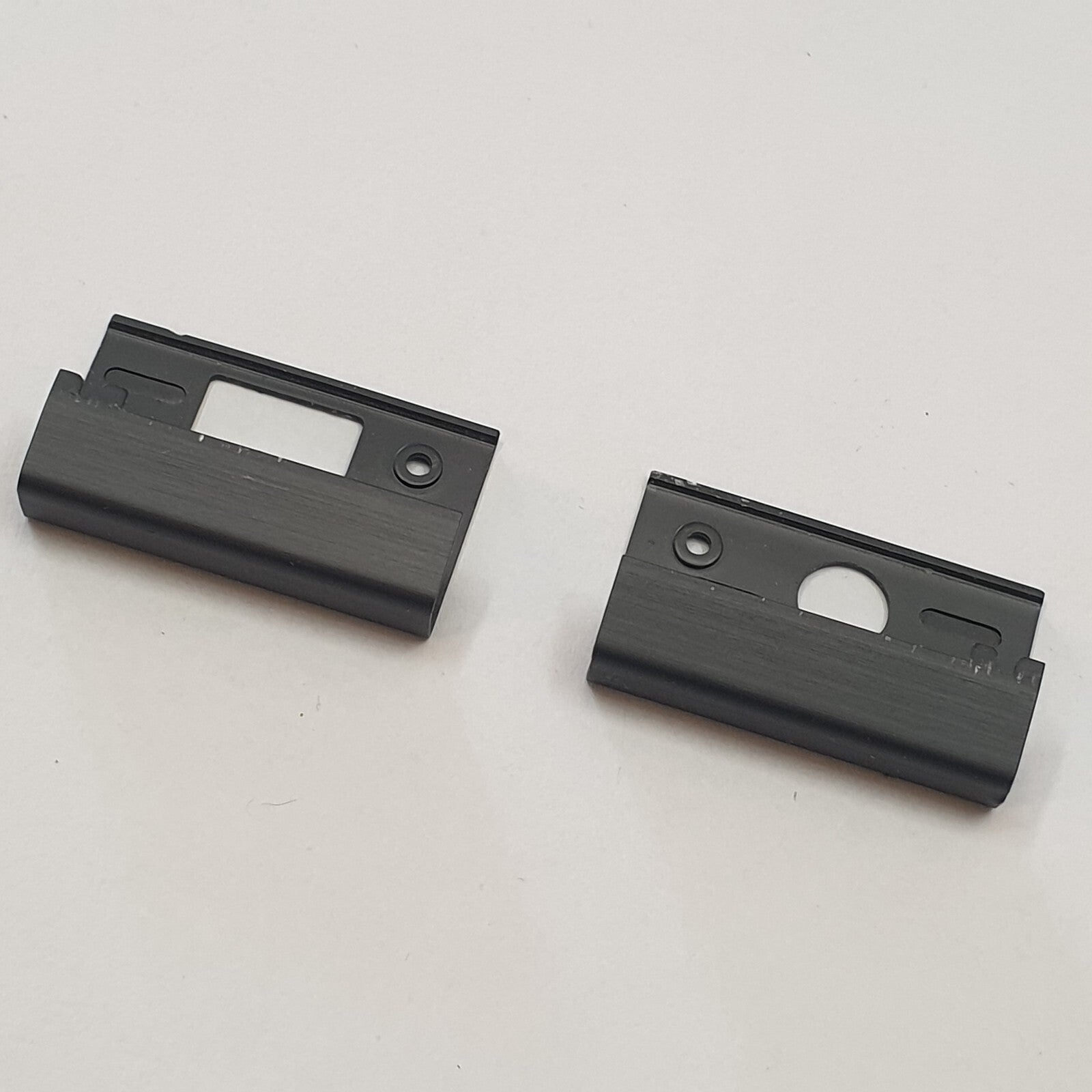 Dell Latitude E5580 Gehäuse Abdeckung Anschlussblende Port Cover Set – Bild 2