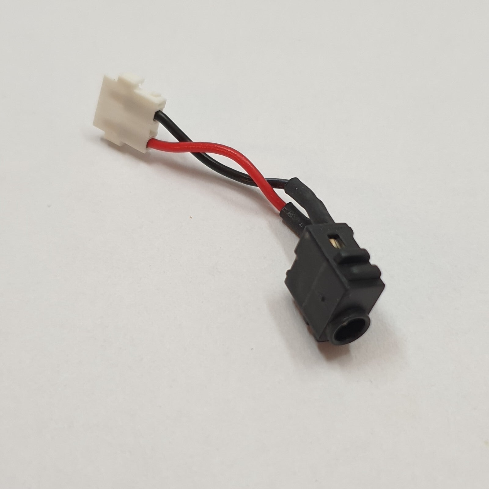 Fujitsu Stylistic Q704 Original DC Jack Strombuchse Power Connector Buchse Kabel