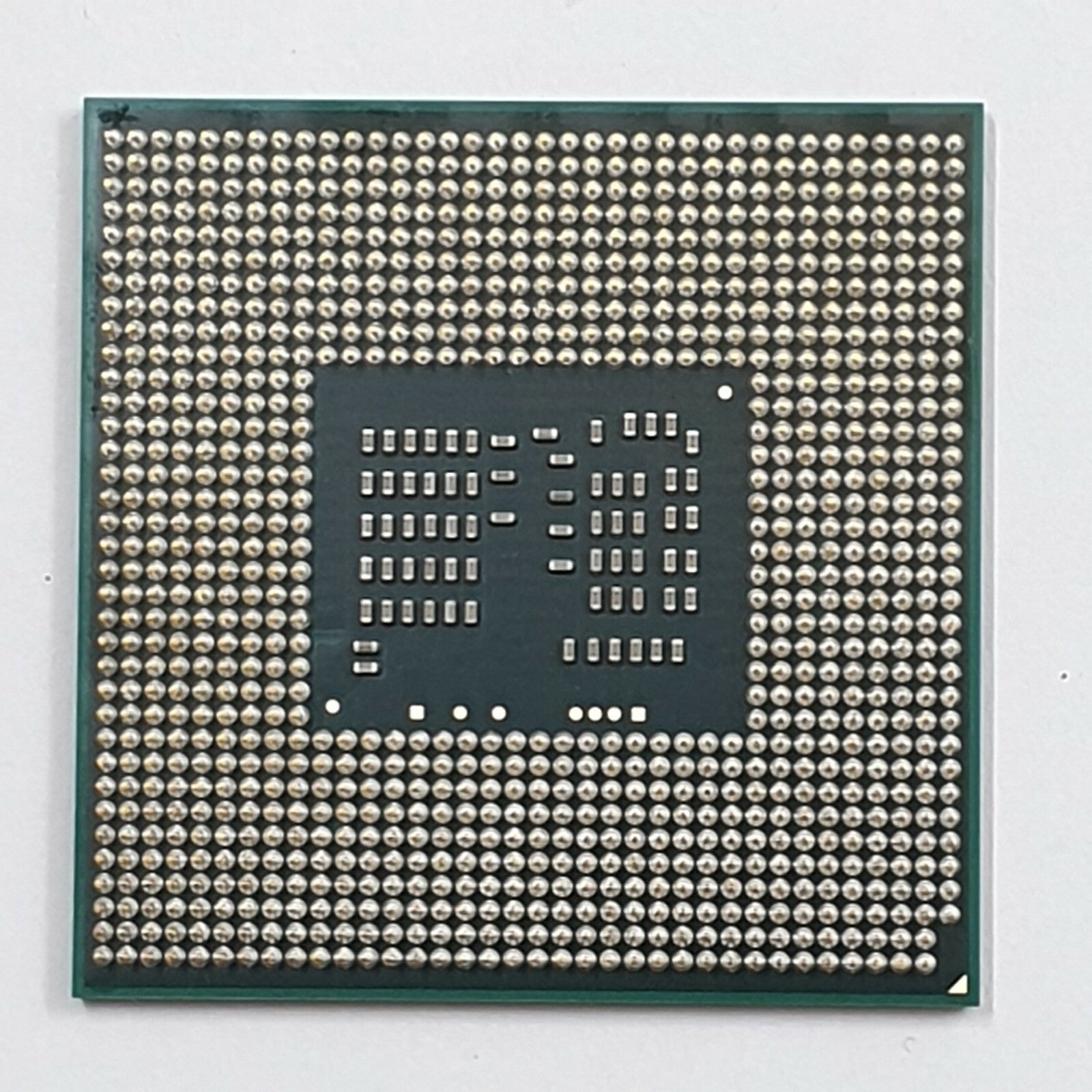 Toshiba Satellite C650-12E CPU INTEL DUAL-CORE Intel Core i3-330M SLBMD – Bild 2