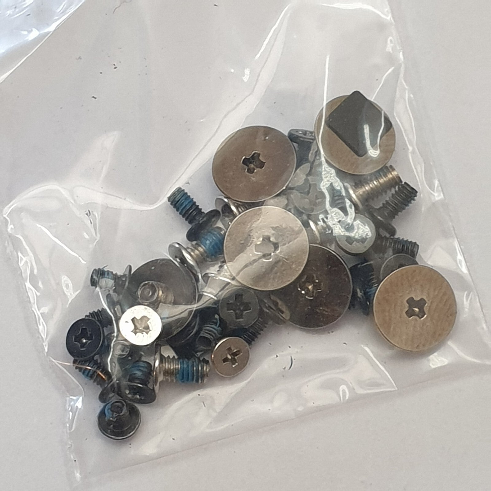 Lenovo Thinkpad Yoga L380 Schraubensatz Screw Set Schrauben Gehäuse – Bild 2