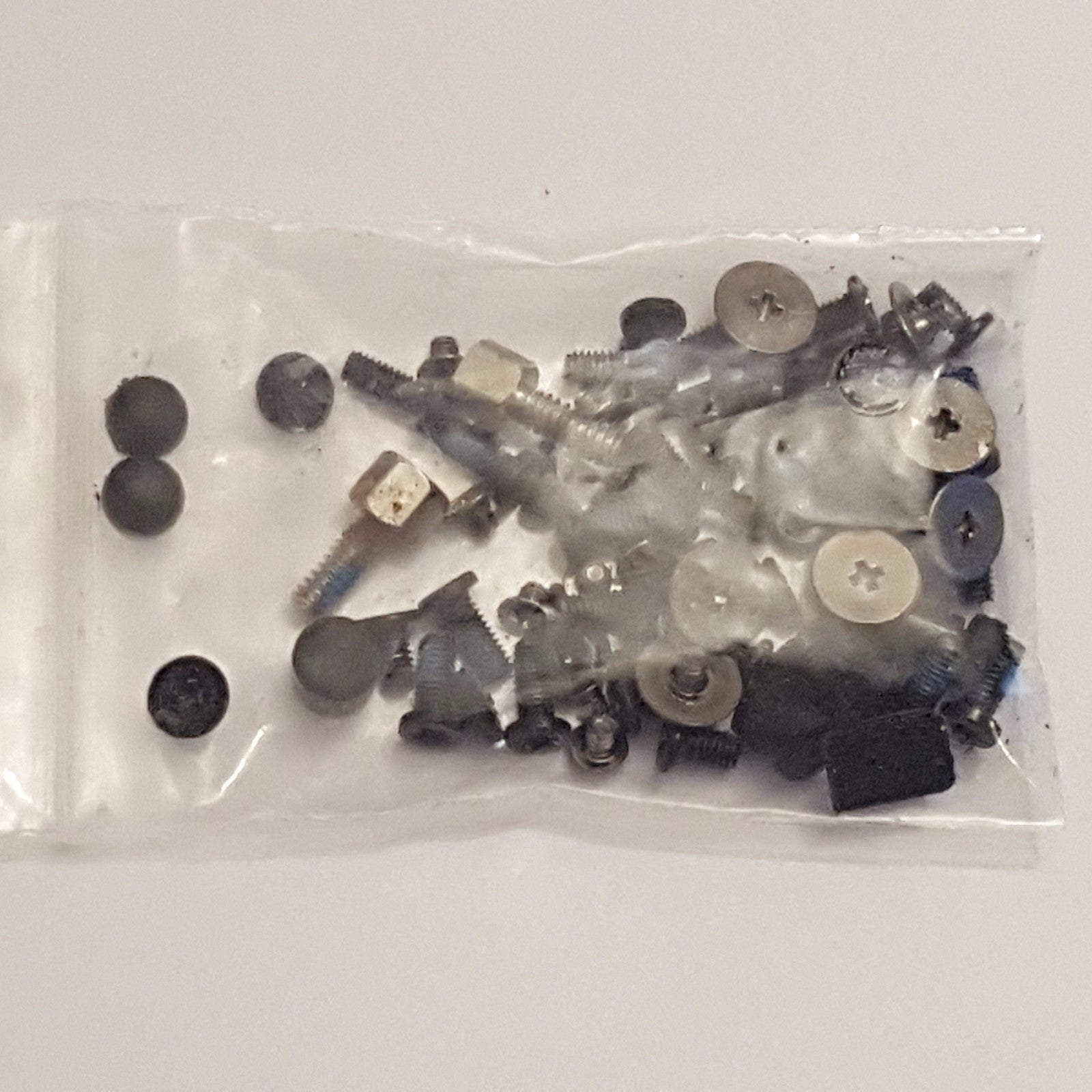 HP EliteBook 8530w Schraubensatz Schrauben Set Screw Set