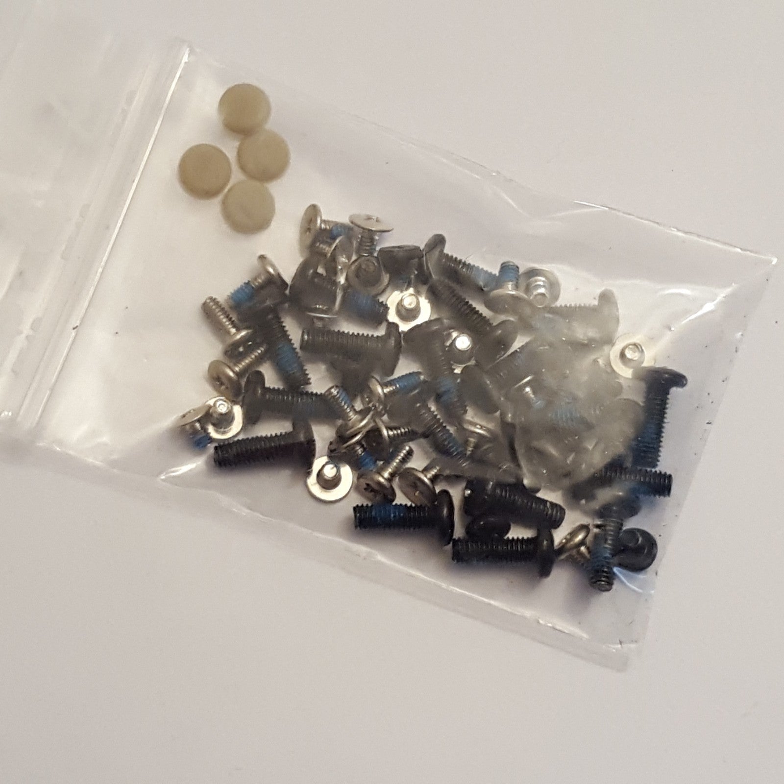 Samsung RV720 NP-RV720 Schraubensatz Screw Set Gehäuse Schrauben