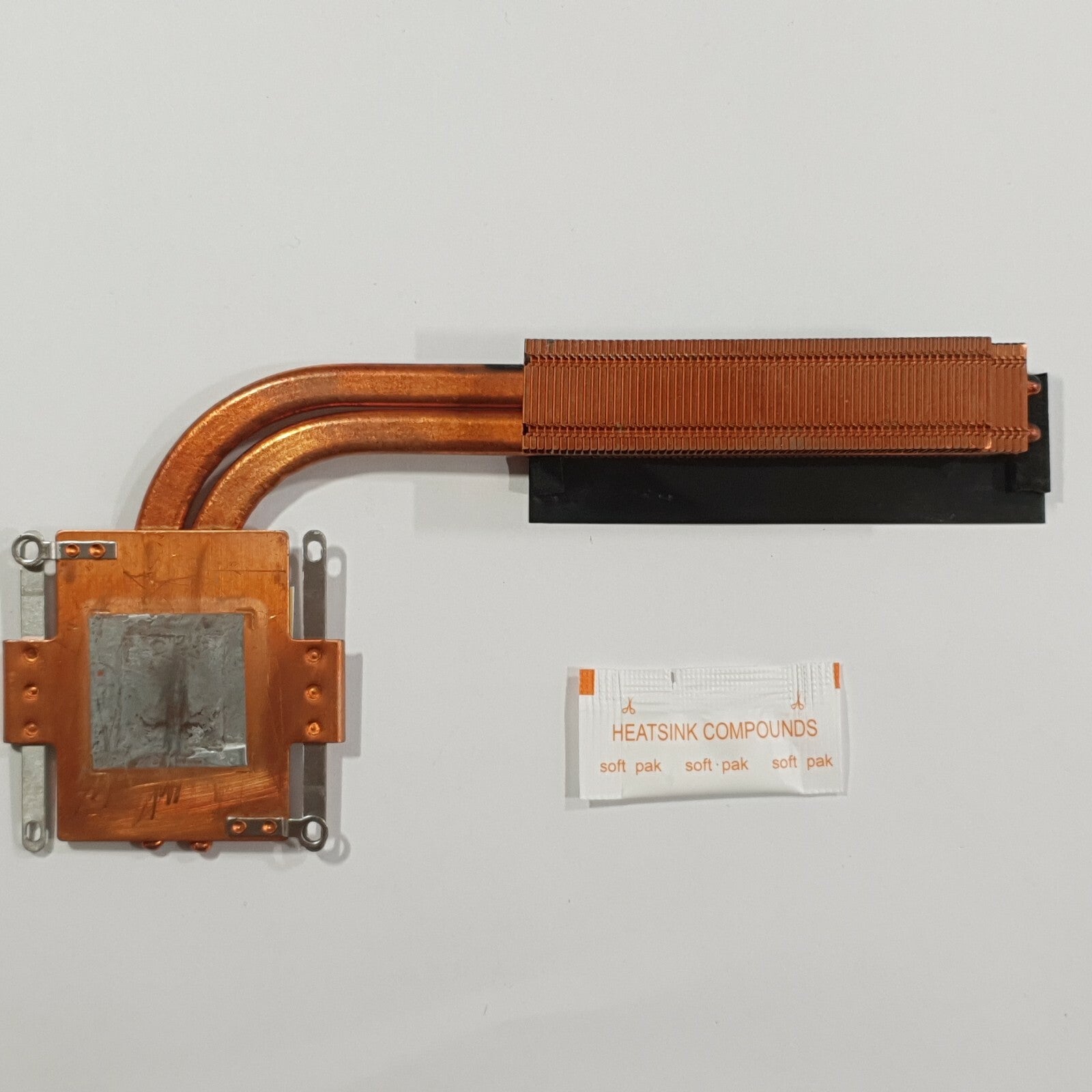 One K73-3N (Clevo P170SM) Clevo P170SM Kühler Heatsink mit Wärmeleitpaste – Bild 2