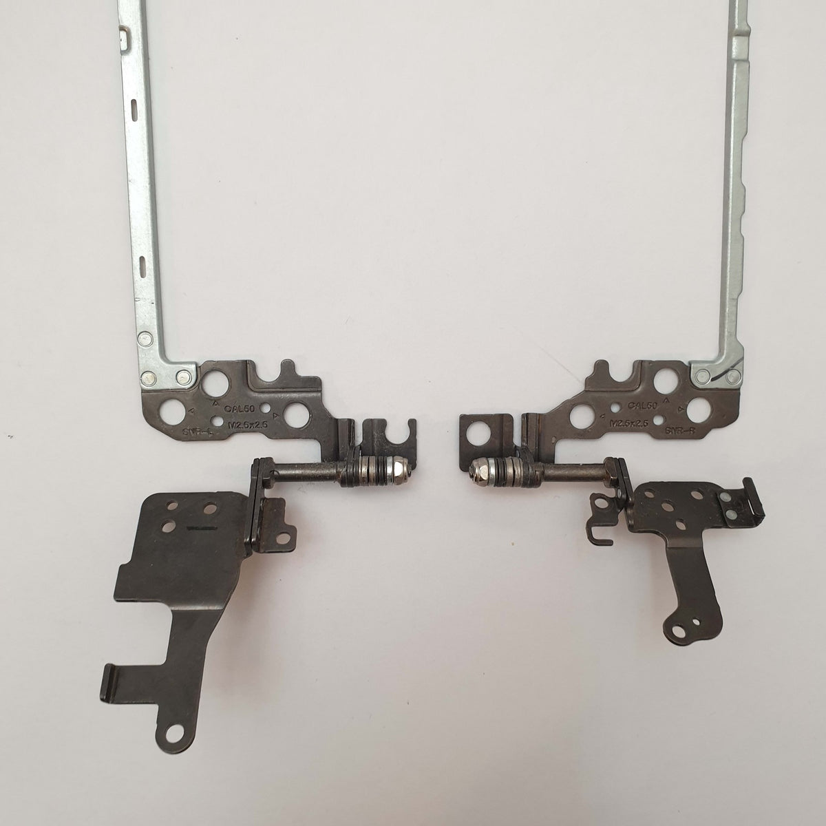 Dell Vostro 3590 Displayscharniere Set Links Rechts Hinges Scharnier Halterung