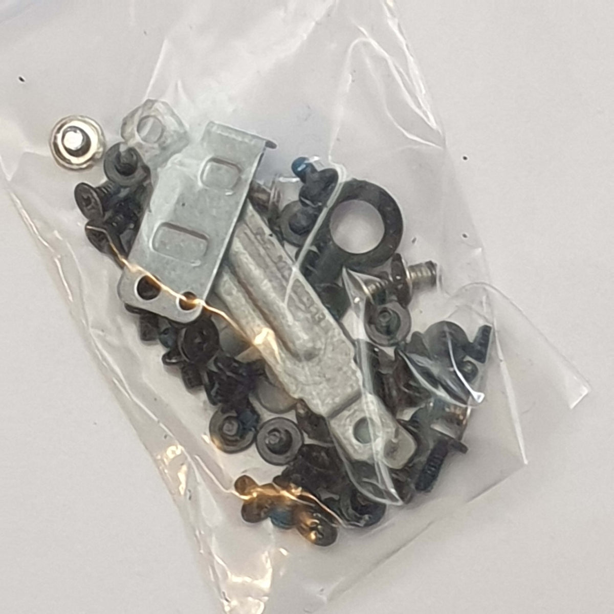 Dell Latitude 5580 Schraubensatz Screw Set Schrauben