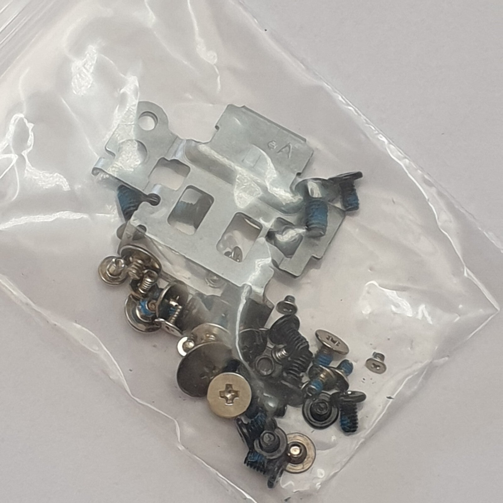 HP Elitebook X360 830 G6 Schraubensatz Screw Set Schrauben Gehäuse – Bild 2