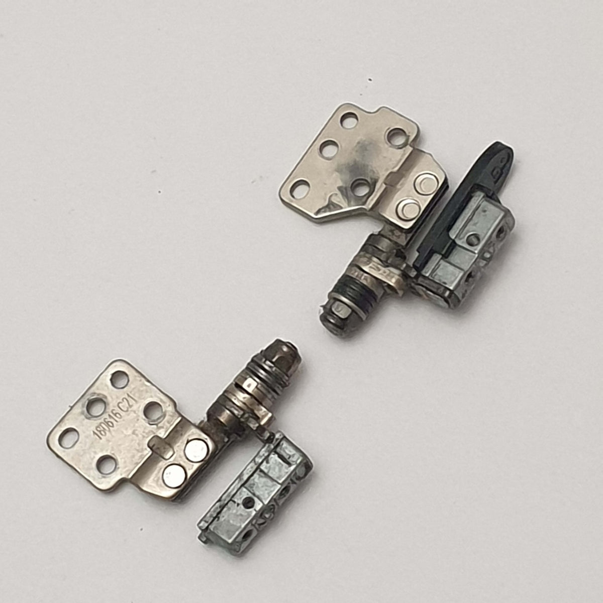 Dell Latitude 5580 Scharniere LCD Display Hinge Set Links Rechts
