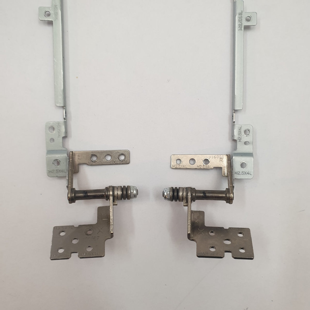 Asus N53J N53JG Displayscharniere Leisten L+R Scharnier Set Links Rechts Laptop