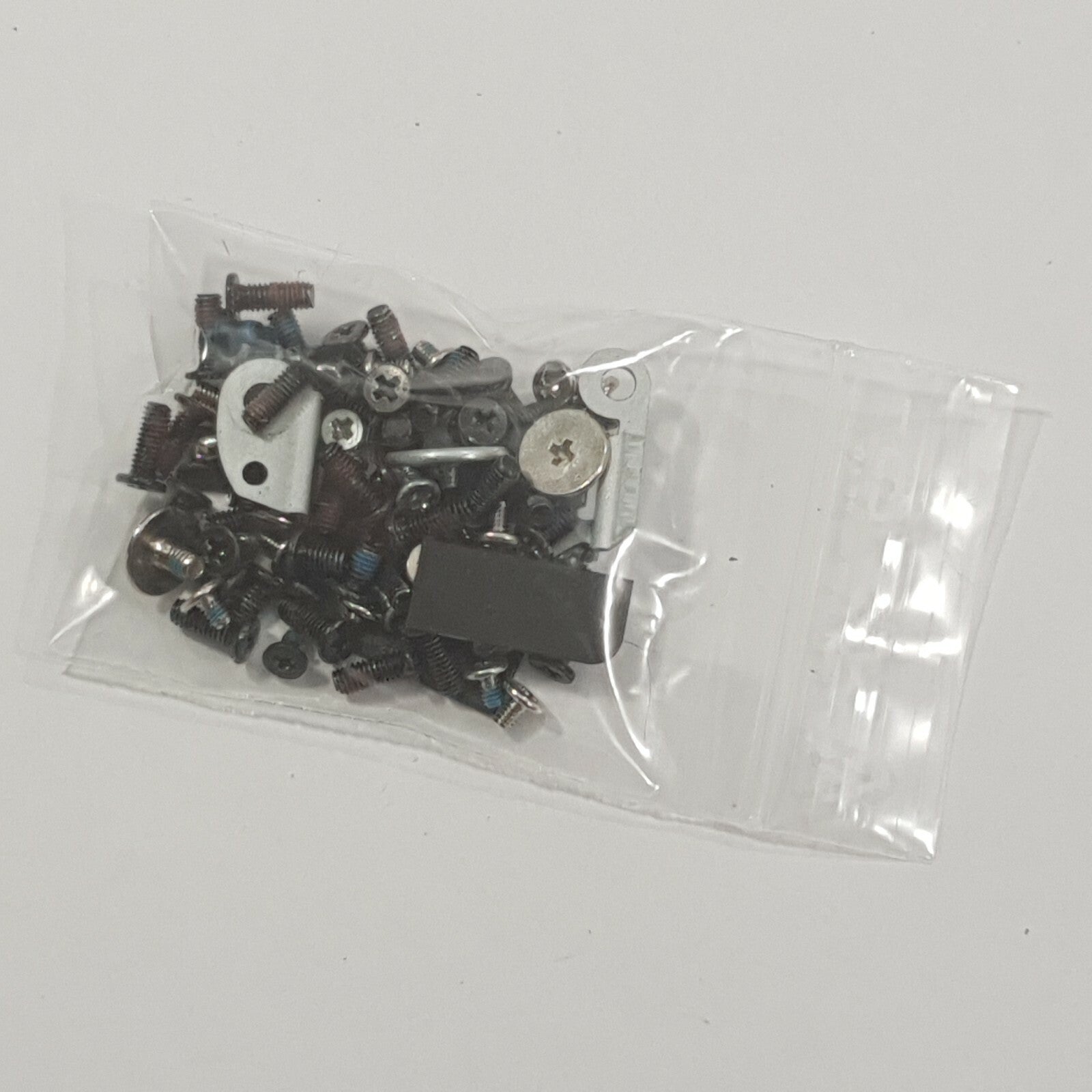 HP Pavilion dv8 Schraubensatz Schrauben Screw Set Laptop Notebook