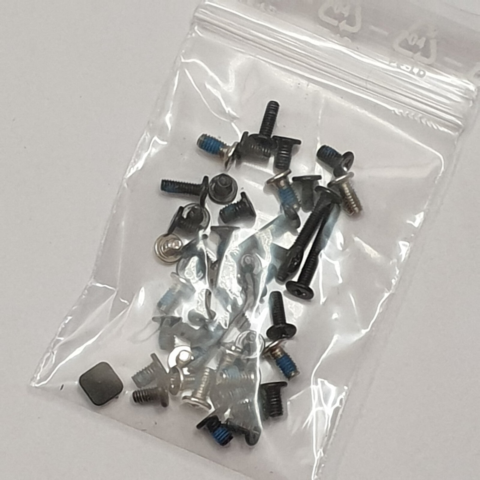 Asus X751M Schraubensatz Screw Set Schrauben für Notebook Laptop