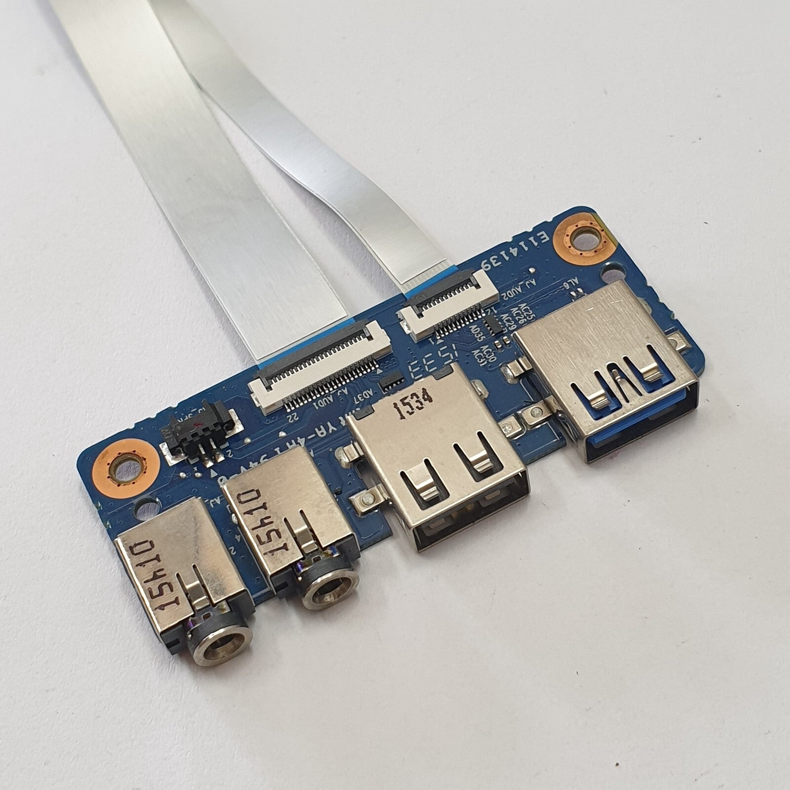 Clevo W670SZQ Audio Sound USB USB I/O Board Platine mit Kabel