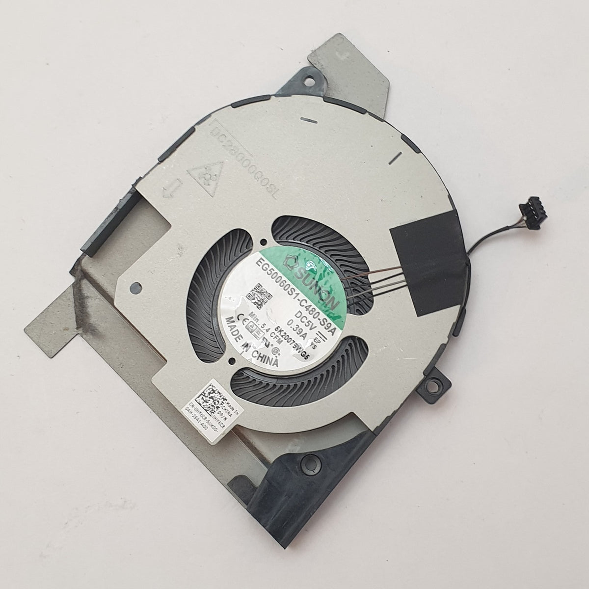 Dell Latitude 5511 CPU Lüfter Fan Gehäuselüfter Cooler
