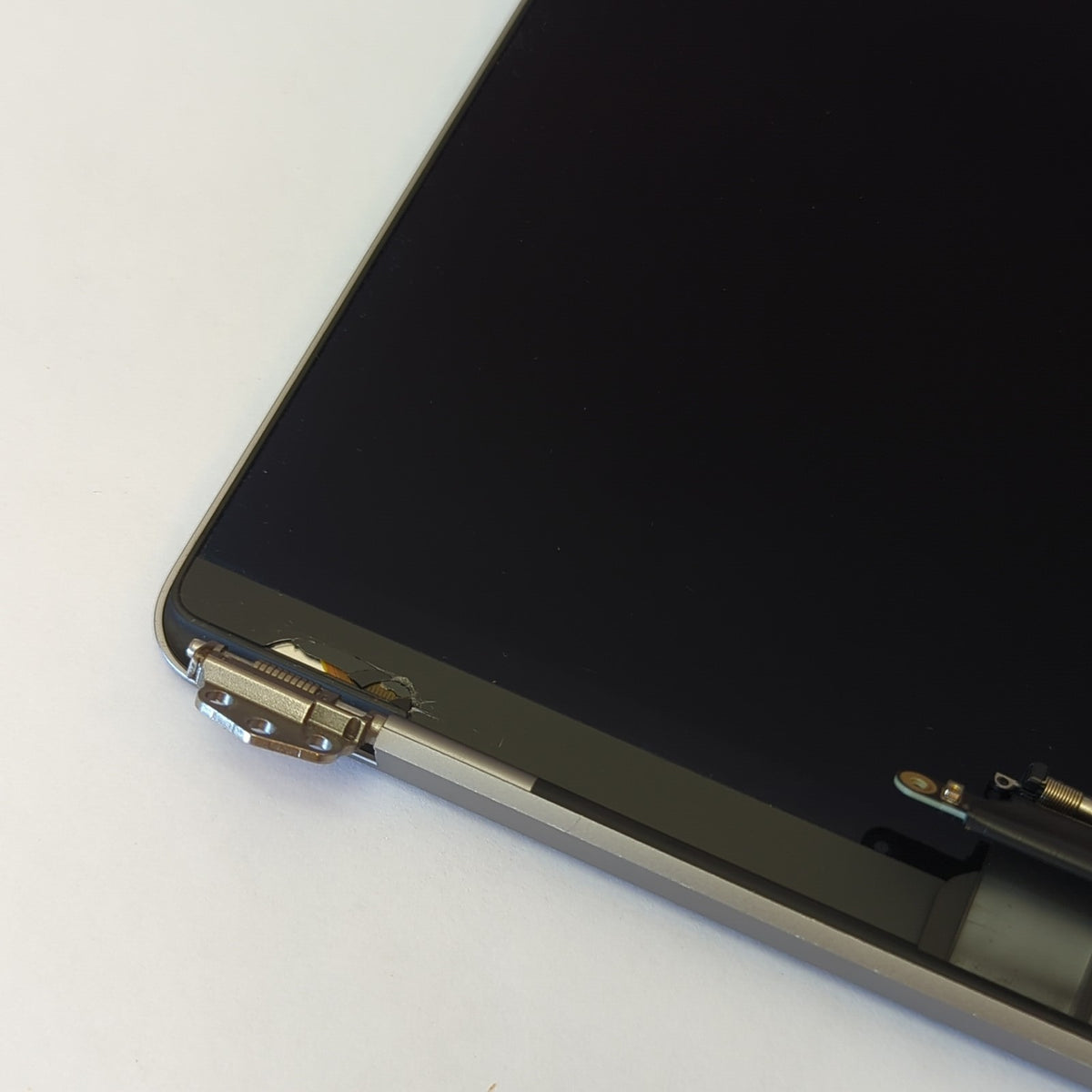 Apple MacBook Pro 13 A2251 2020 Display komplett Bildschirm Retina Space Grau