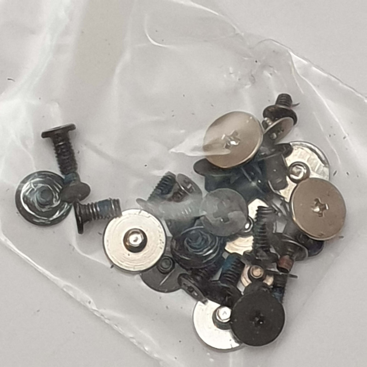 Dell Latitude 3520 Schraubensatz Screw Set Schrauben Gehäuseschrauben