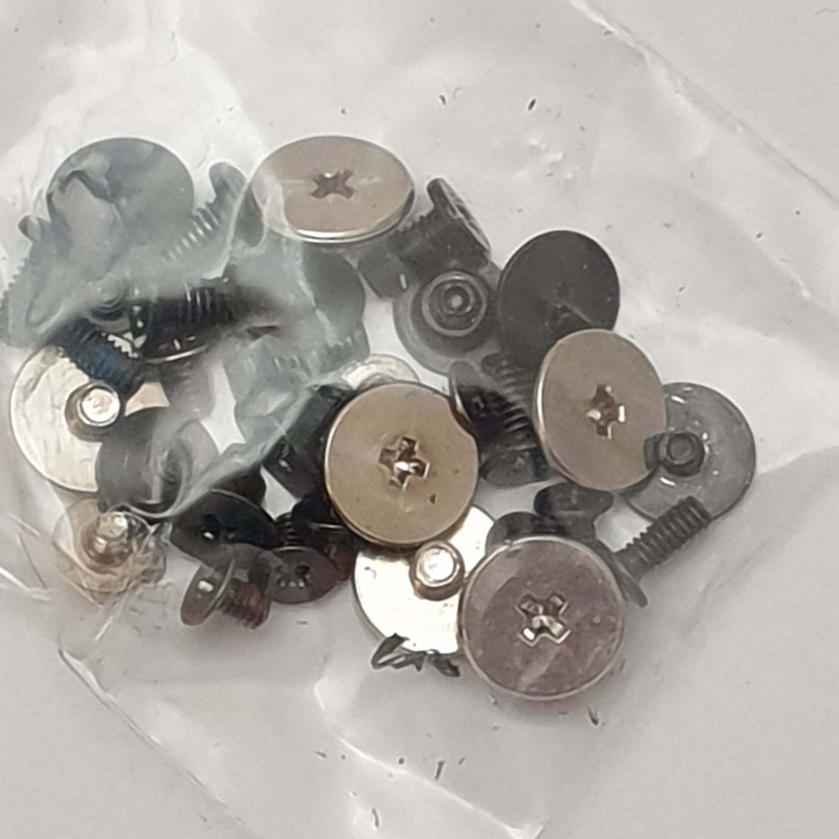 Dell Latitude 3520 Schraubensatz Screw Set Schrauben Gehäuseschrauben